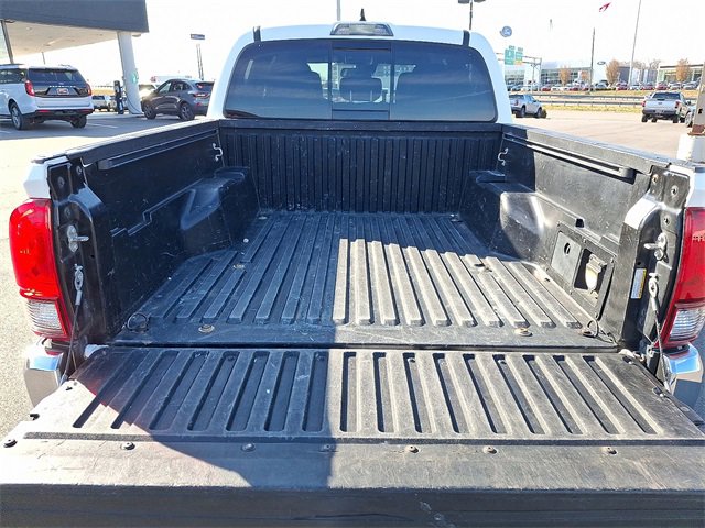 Used 2019 Toyota Tacoma TRD Off-Road image 29