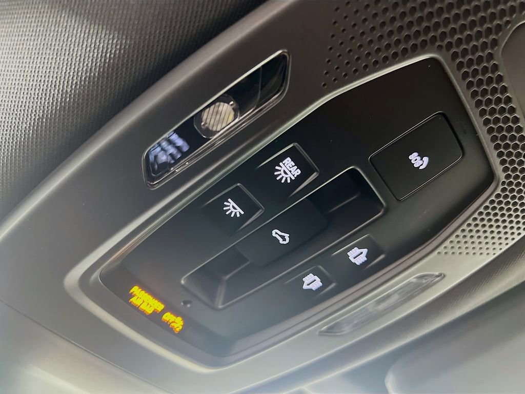 New 2026 Porsche Panamera 4 image 14