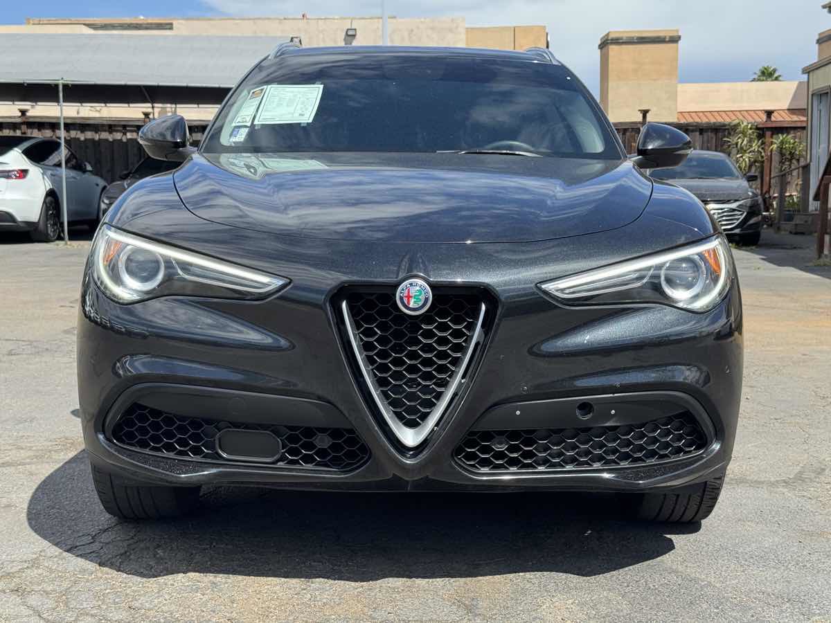 Used 2018 Alfa Romeo Stelvio Ti image 6