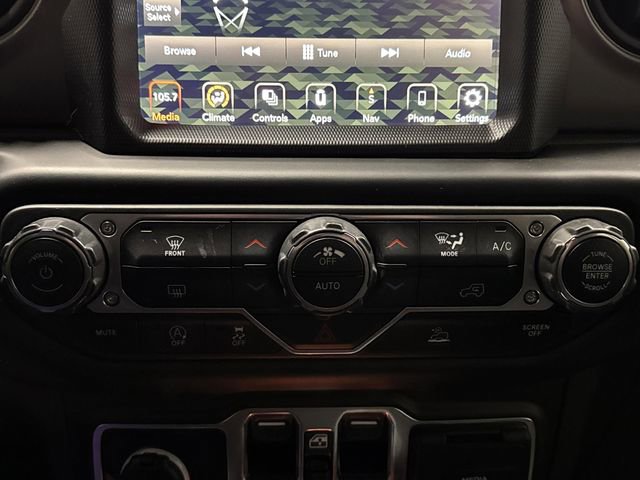 Used 2023 Jeep Wrangler Sport S image 17