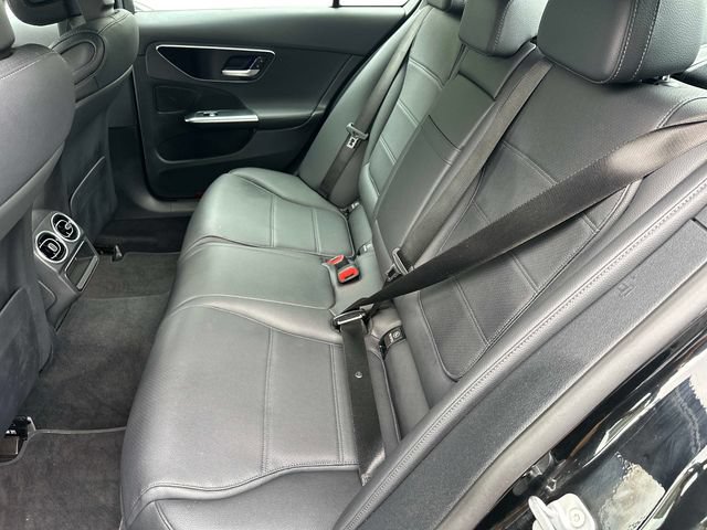 Used 2025 Mercedes-Benz C 300 4MATIC Sedan image 11