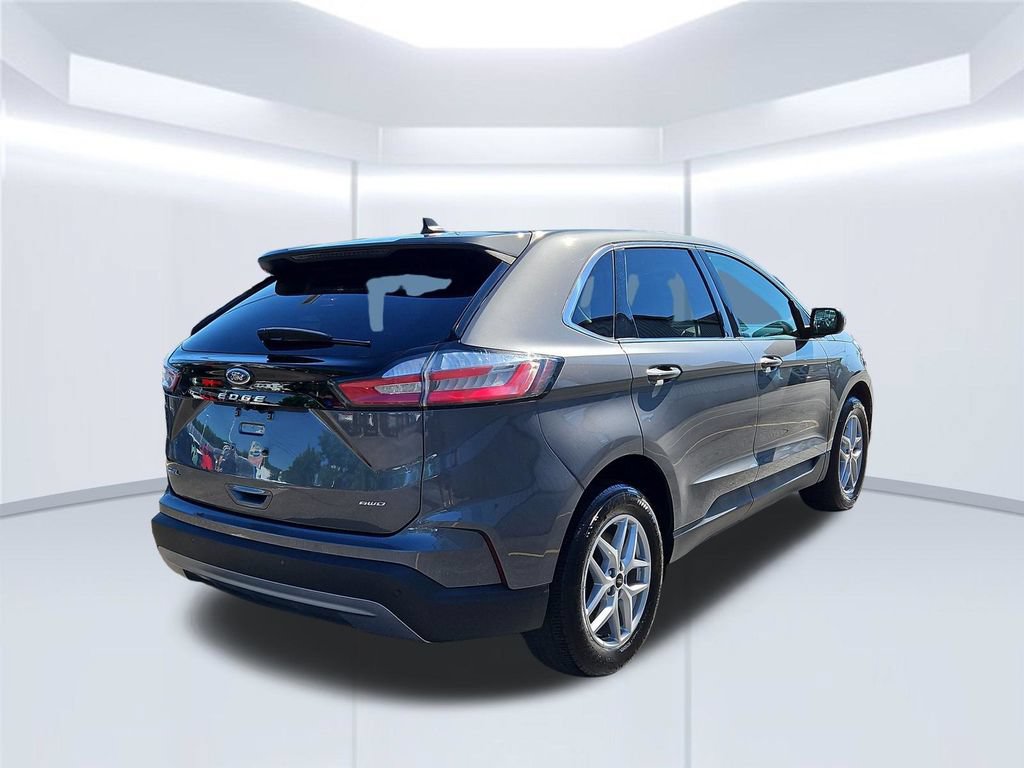 Used 2024 Ford Edge SEL AWD/4WD image 5