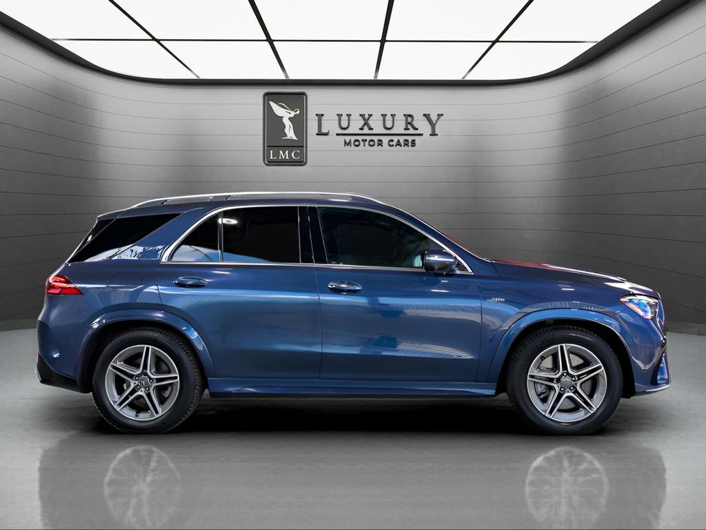 Used 2024 Mercedes-Benz GLE 53 AMG 4MATIC w/ Winter Package image 9