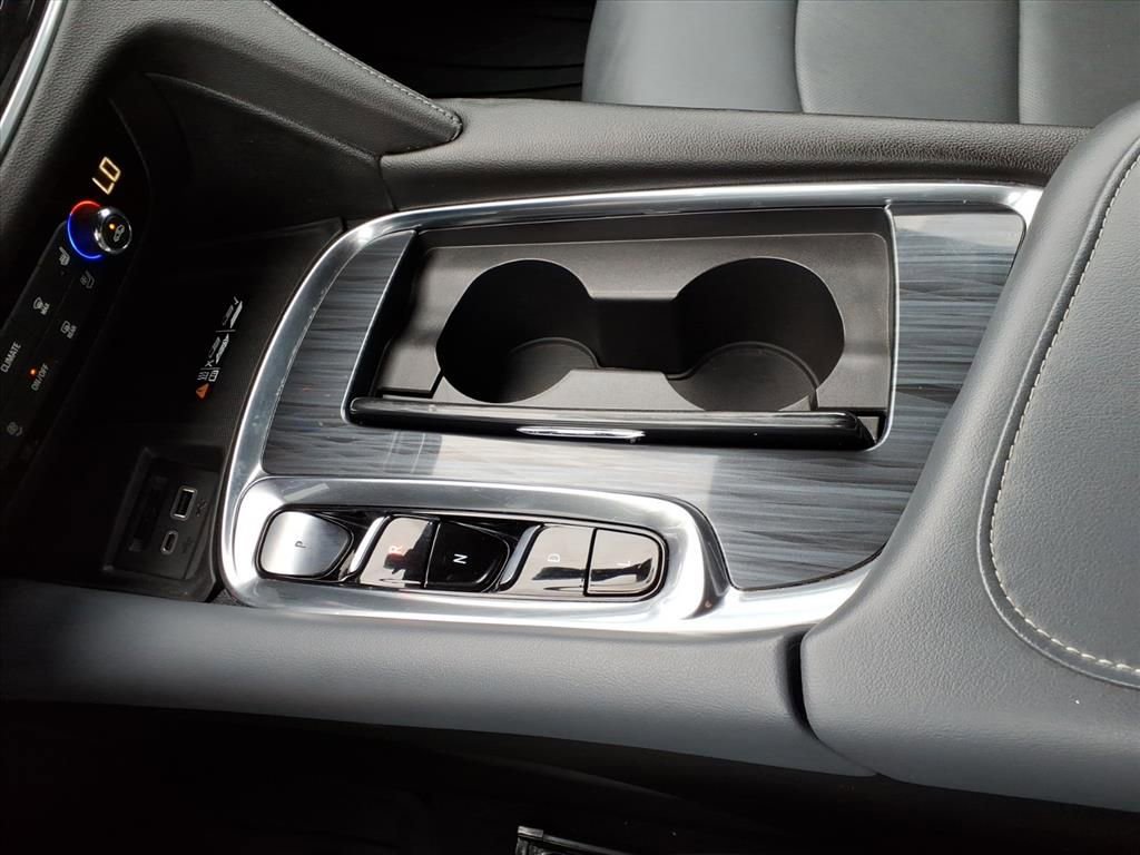 Used 2024 Buick Enclave Premium image 26