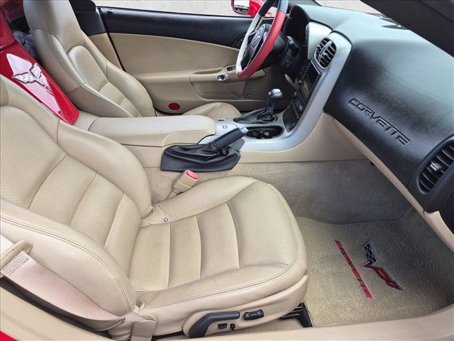 Used 2005 Chevrolet Corvette Convertible w/ Preferred Equipment Group RWD image 25