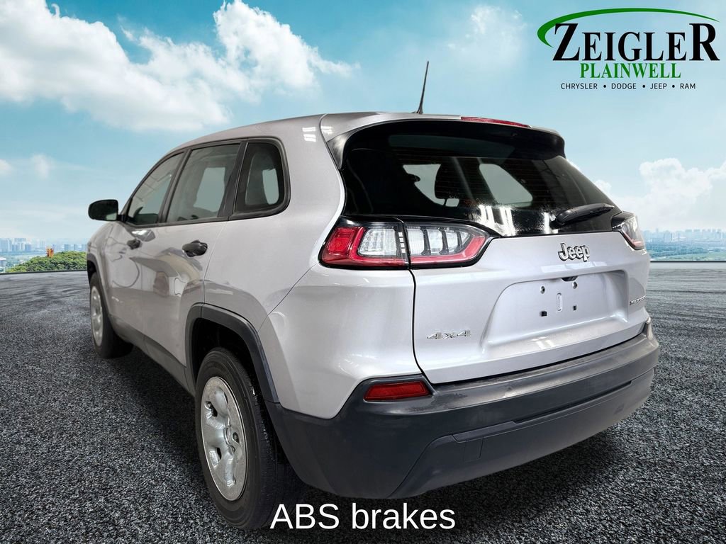 Used 2019 Jeep Cherokee Sport w/ Cold Weather Group image 4