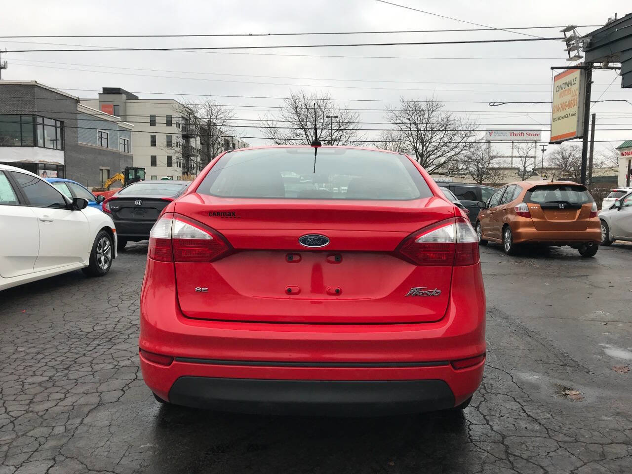 Used 2014 Ford Fiesta SE w/ Comfort Package image 6