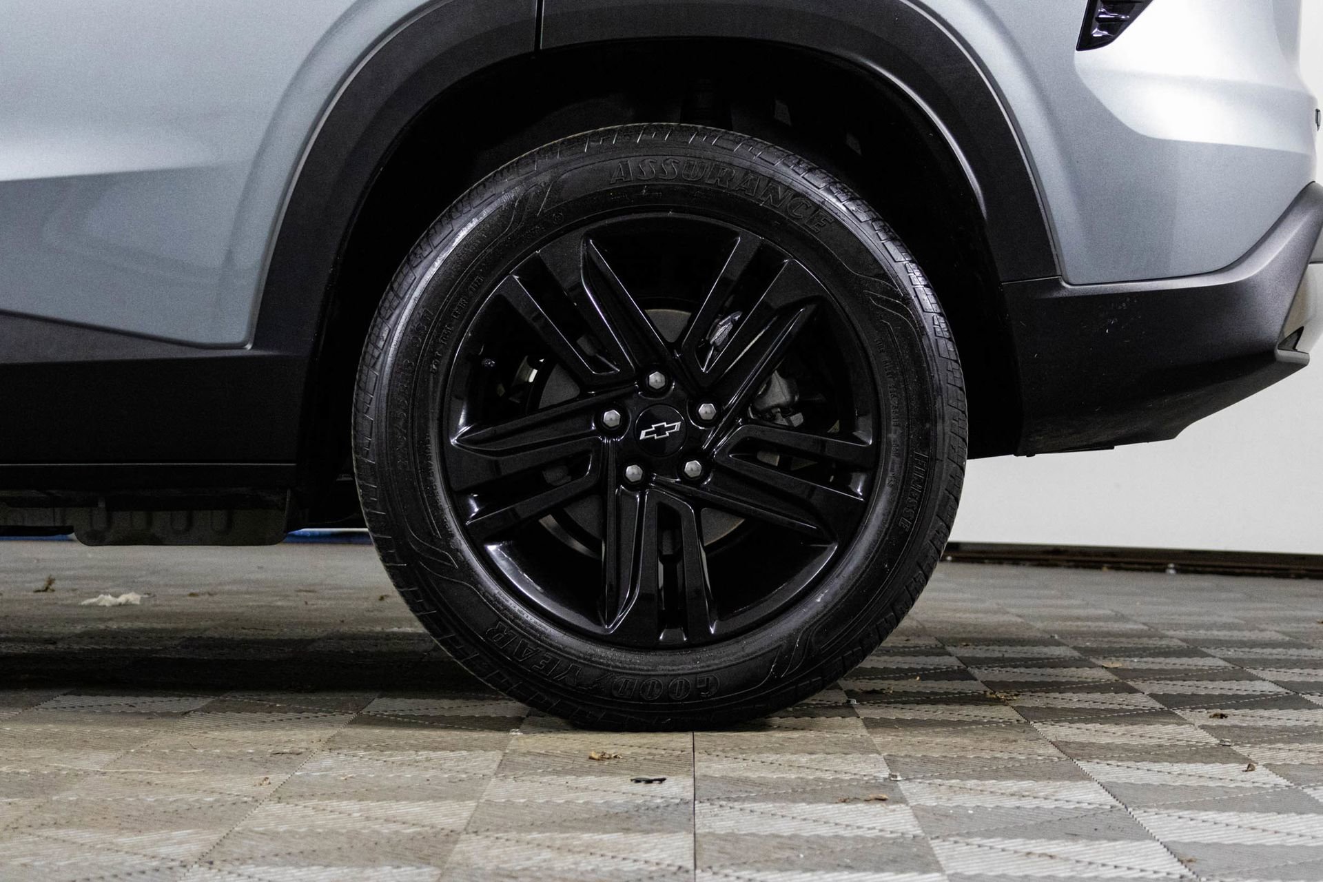 Used 2024 Chevrolet Trax ACTIV w/ Sunroof Package image 44