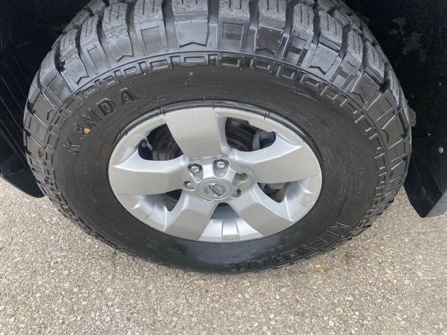 Used 2012 Nissan Frontier SV AWD/4WD image 31