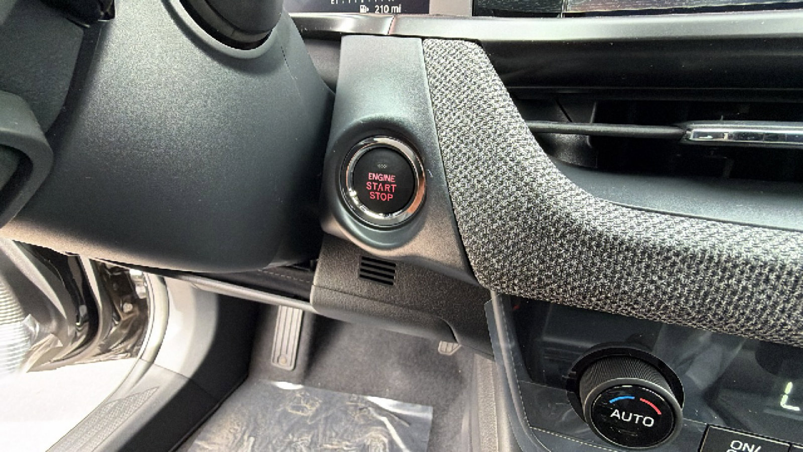 New 2026 Subaru Outback Limited image 17