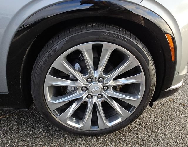 Used 2026 Cadillac Vistiq Premium Luxury AWD/4WD image 6