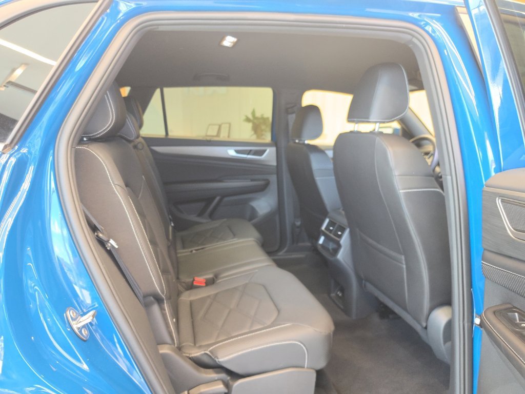 Used 2026 Volkswagen Atlas Cross Sport SE FWD image 49