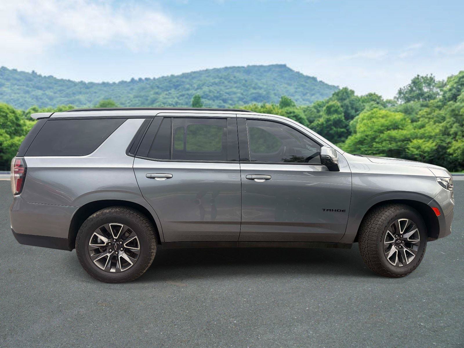 Used 2021 Chevrolet Tahoe Z71 w/ Z71 Off-Road Package AWD/4WD image 22