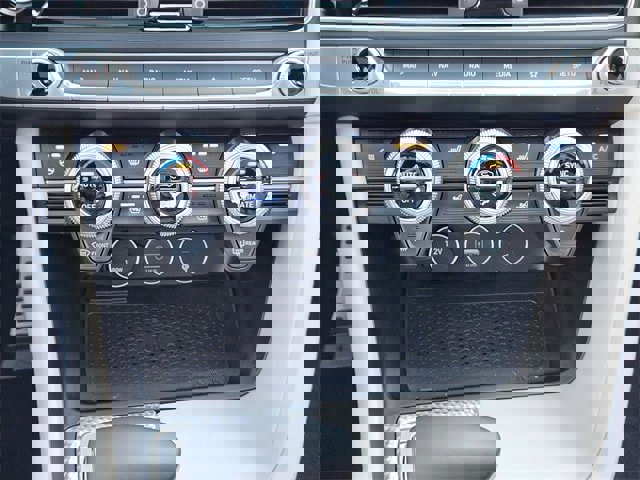 Used 2023 Genesis G70 3.3T w/ Sport Prestige Package image 15