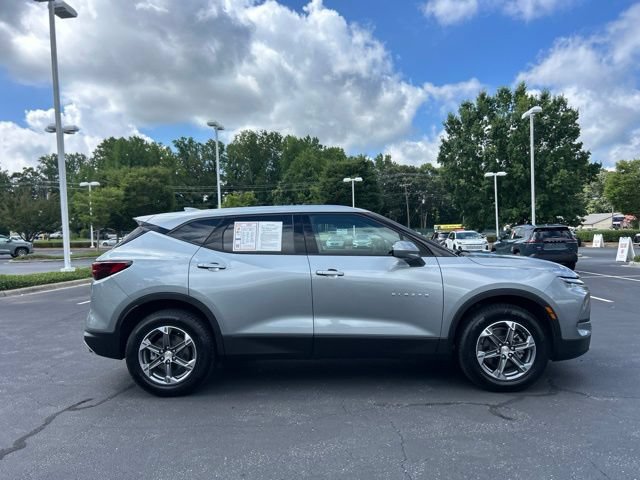 Used 2025 Chevrolet Blazer LT AWD/4WD image 5