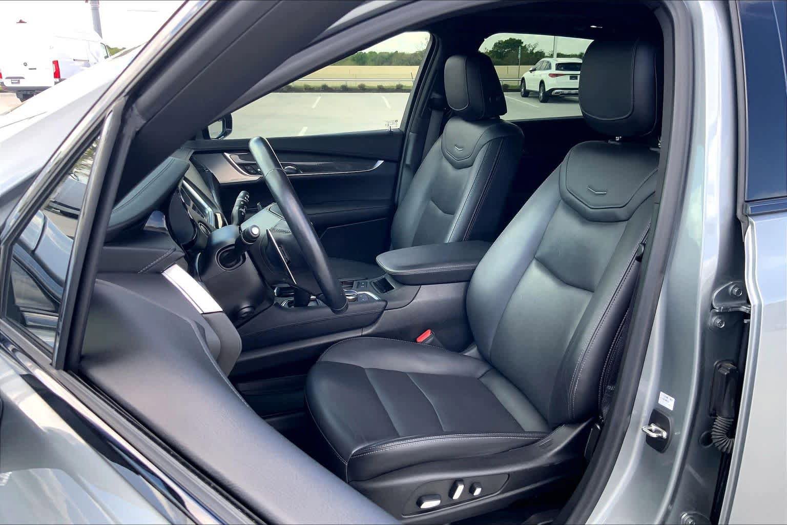 Used 2023 Cadillac XT5 Sportv image 8