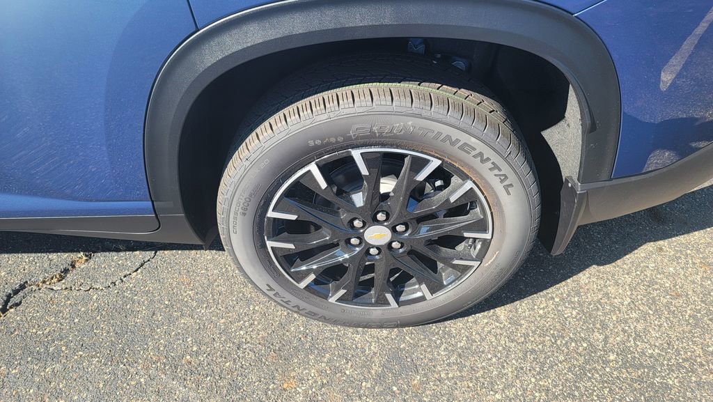 New 2026 Chevrolet Traverse LT w/ Sun and Wheel Package image 8
