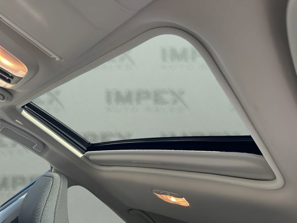 Used 2024 Subaru Crosstrek 2.0i Premium image 11