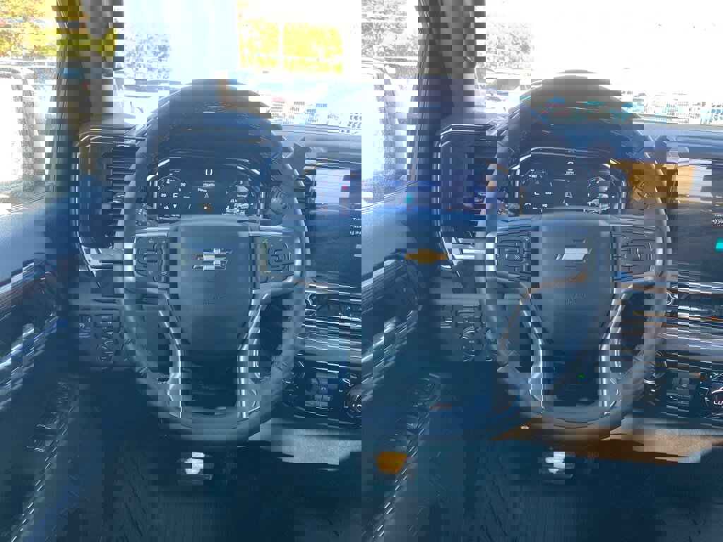 Used 2025 Chevrolet Silverado 1500 LT image 24