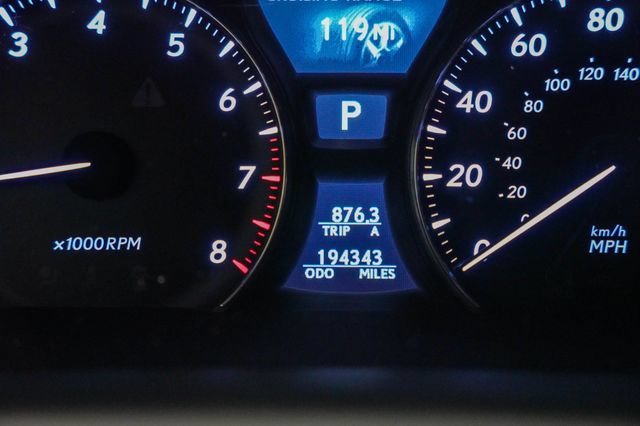 Used 2011 Lexus LS 460 AWD w/ Comfort Pkg image 9
