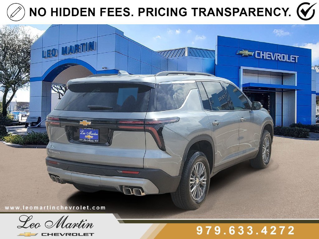 New 2027 Chevrolet Traverse LT FWD image 3