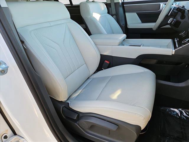 Used 2026 Hyundai Santa Fe SEL FWD image 20