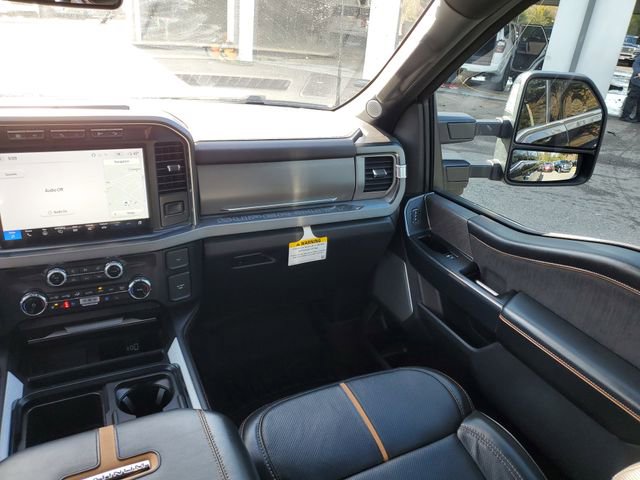 Used 2024 Ford F250 Platinum image 15