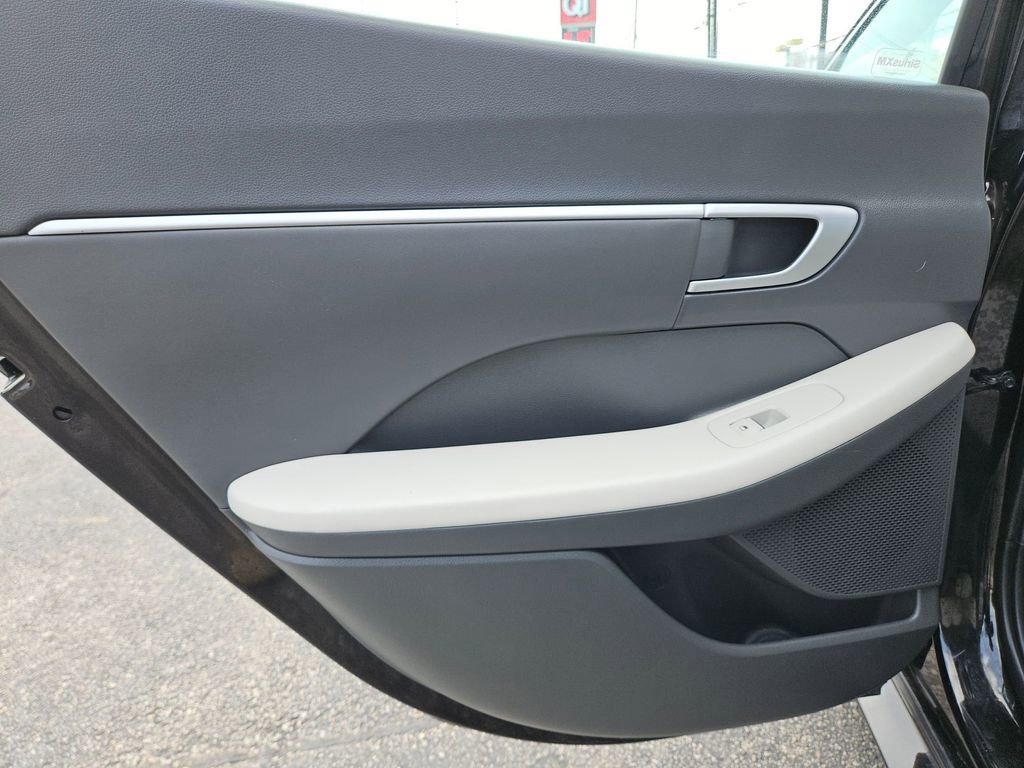 Used 2025 Hyundai Sonata SEL FWD image 18