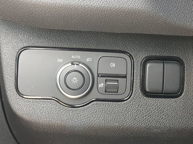 Used 2024 Mercedes-Benz Sprinter 2500 image 25