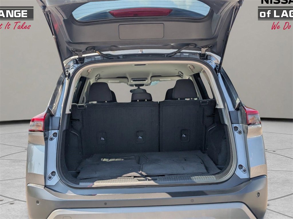 Used 2022 Nissan Rogue SV image 10