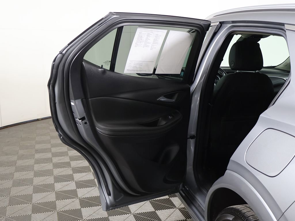 Used 2023 Buick Encore GX Select w/ Sport Touring Package image 18