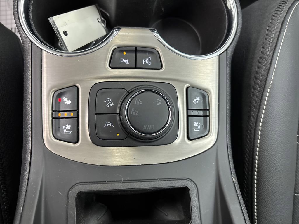 Used 2023 GMC Terrain Denali w/ Denali Premium Package image 39