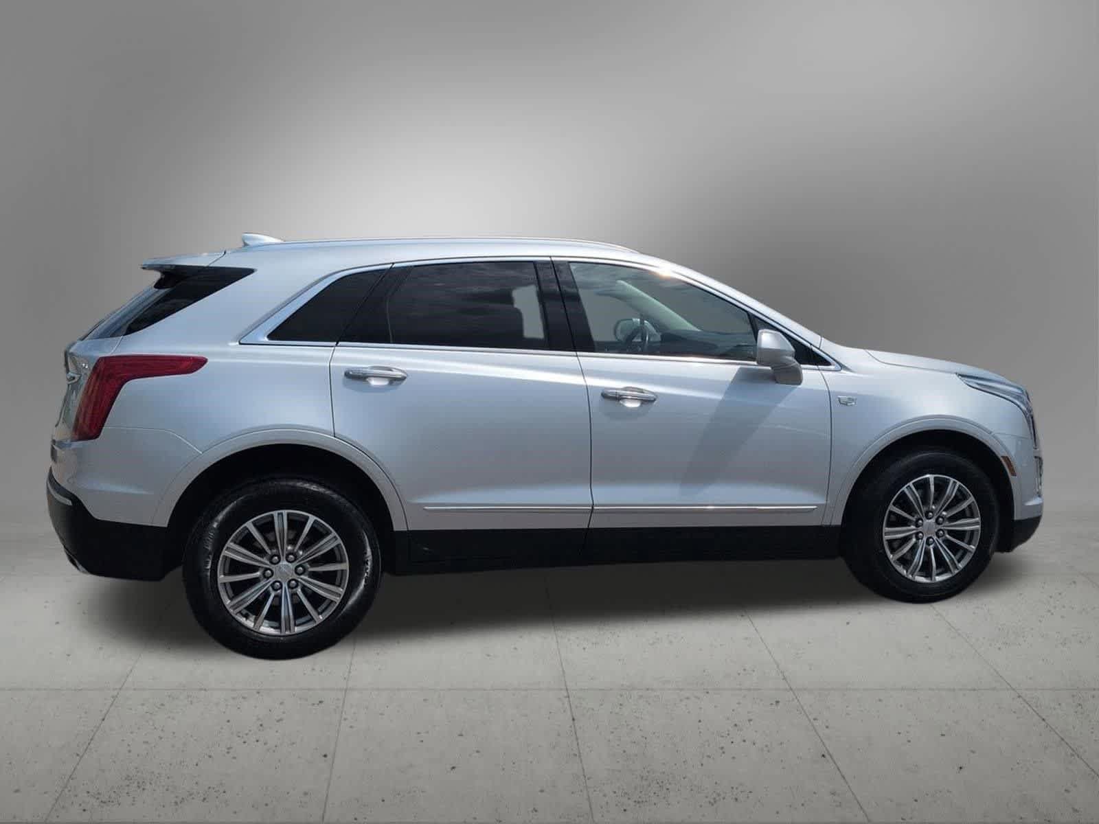 Used 2018 Cadillac XT5 Luxury AWD/4WD image 7