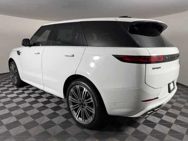 New 2027 Land Rover Range Rover Sport Dynamic SE AWD/4WD image 4