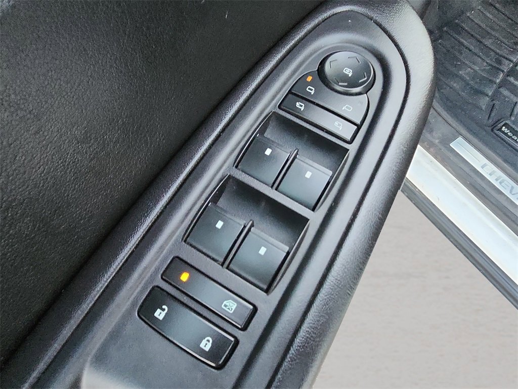 Used 2016 Chevrolet Traverse LTZ image 24