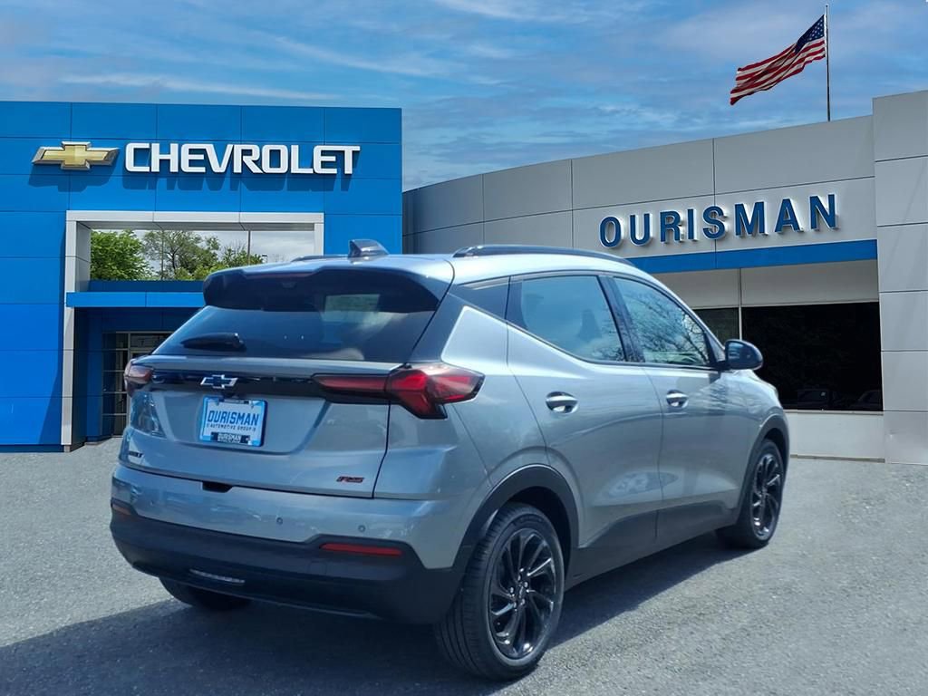New 2027 Chevrolet Bolt RS w/ Technology Package FWD image 3