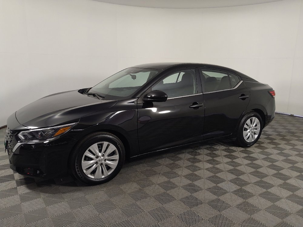 Used 2025 Nissan Sentra S FWD image 2