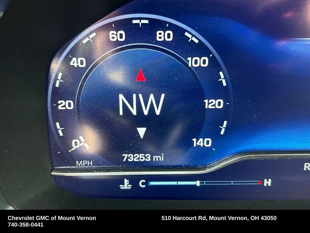 Used 2024 Chevrolet Suburban Premier AWD/4WD image 19