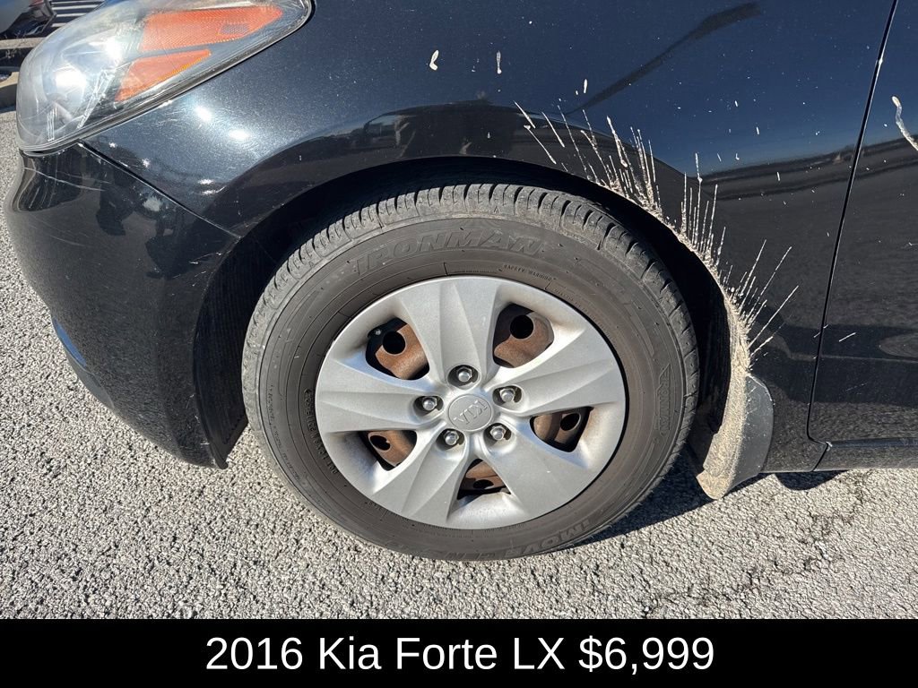 Used 2016 Kia Forte LX image 9