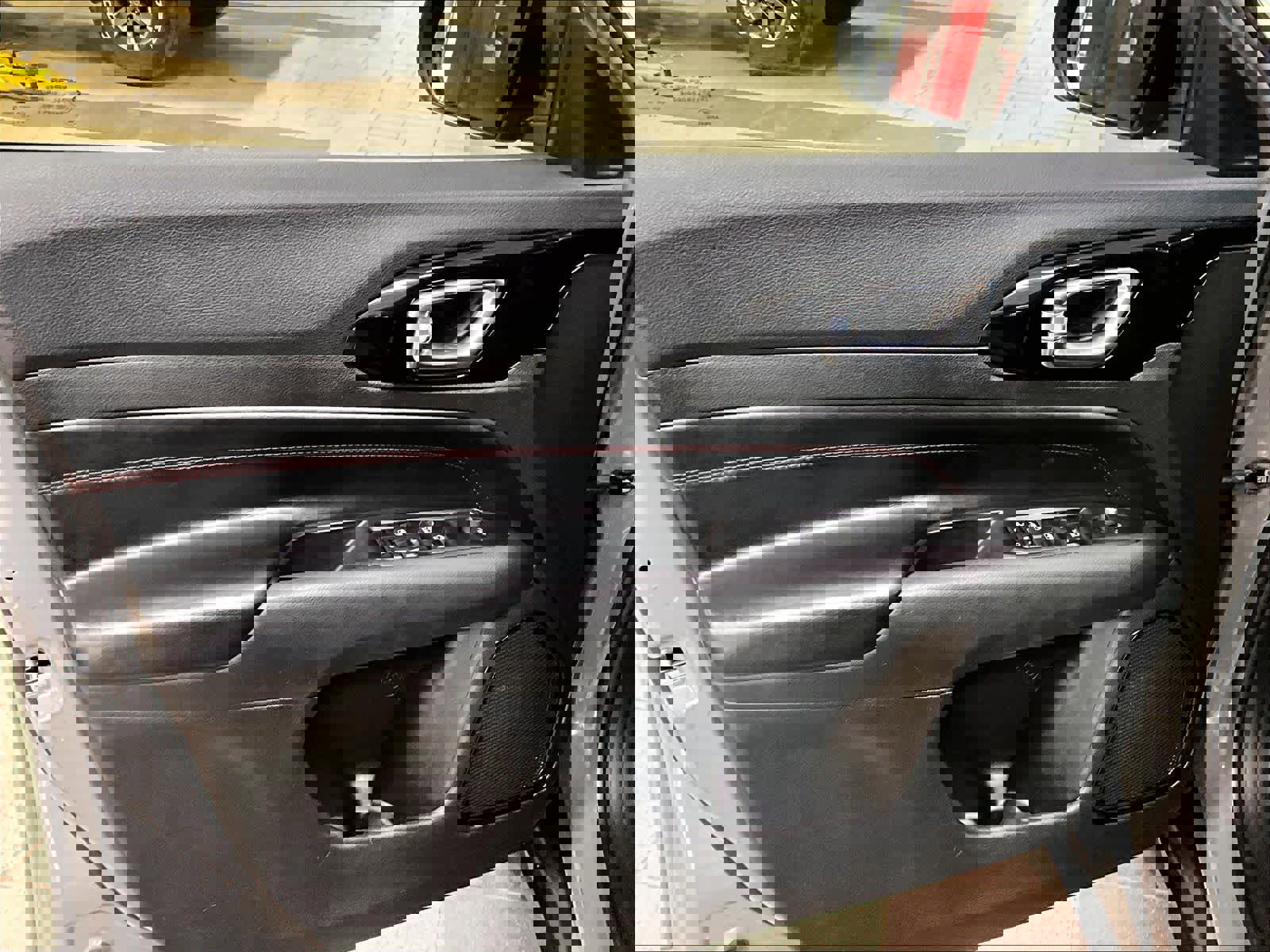 Used 2022 Jeep Compass Trailhawk image 9