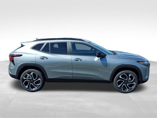 New 2026 Chevrolet Trax RS w/ Driver Confidence Package FWD image 2