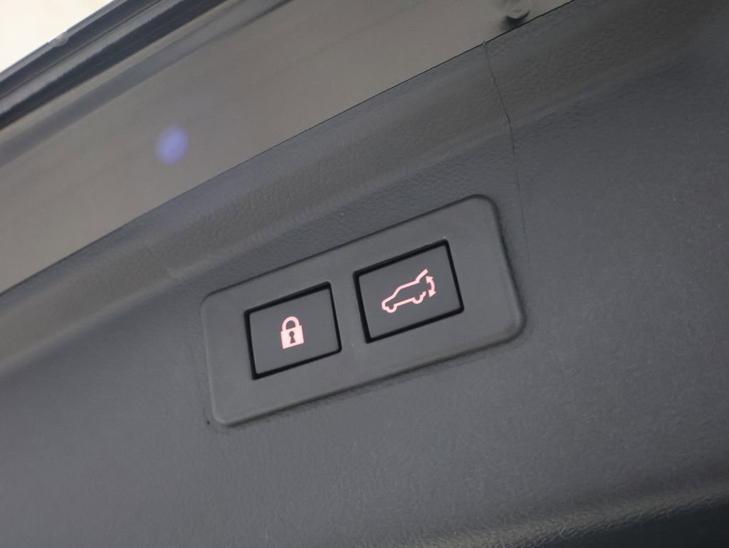 Used 2025 Subaru Outback Limited image 20