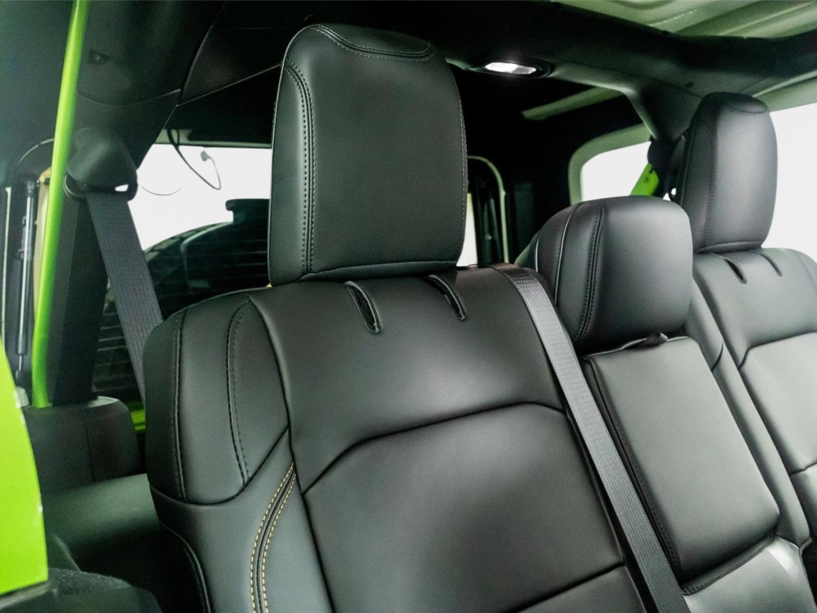 Used 2025 Jeep Wrangler Unlimited Rubicon 392 image 36