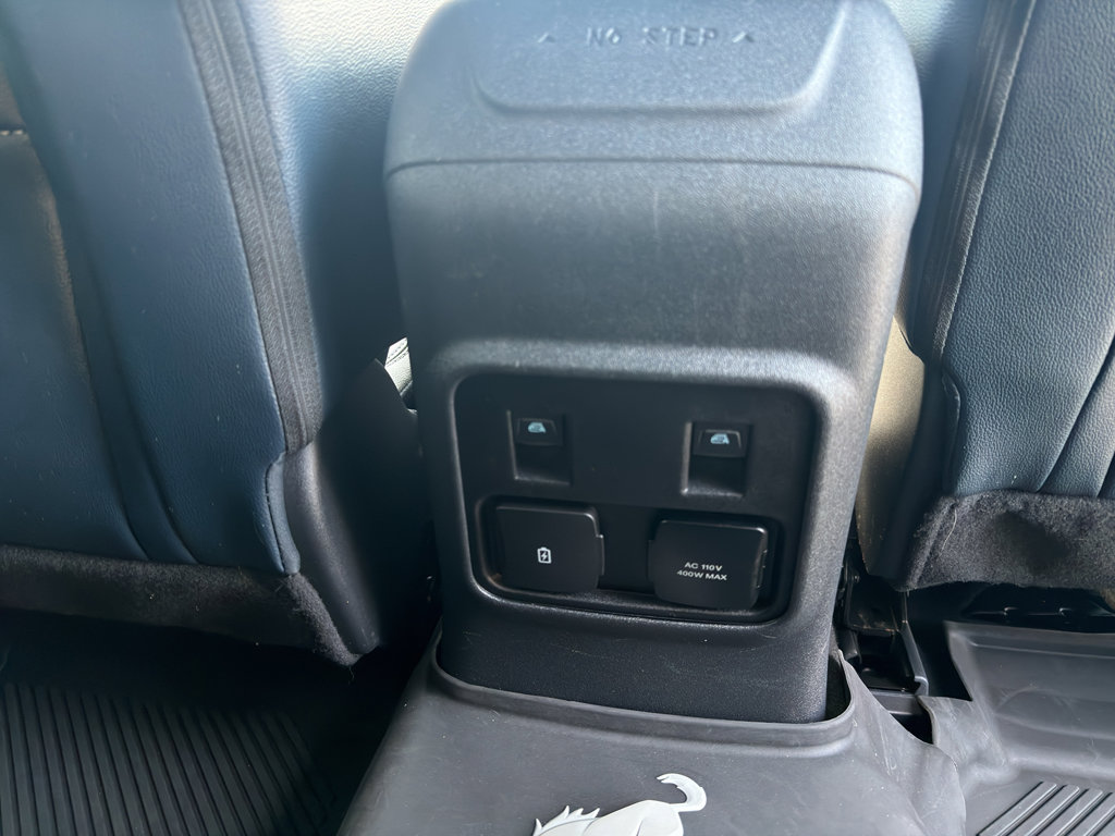 Certified 2022 Ford Bronco Outer Banks w/ Sasquatch Package AWD/4WD image 14