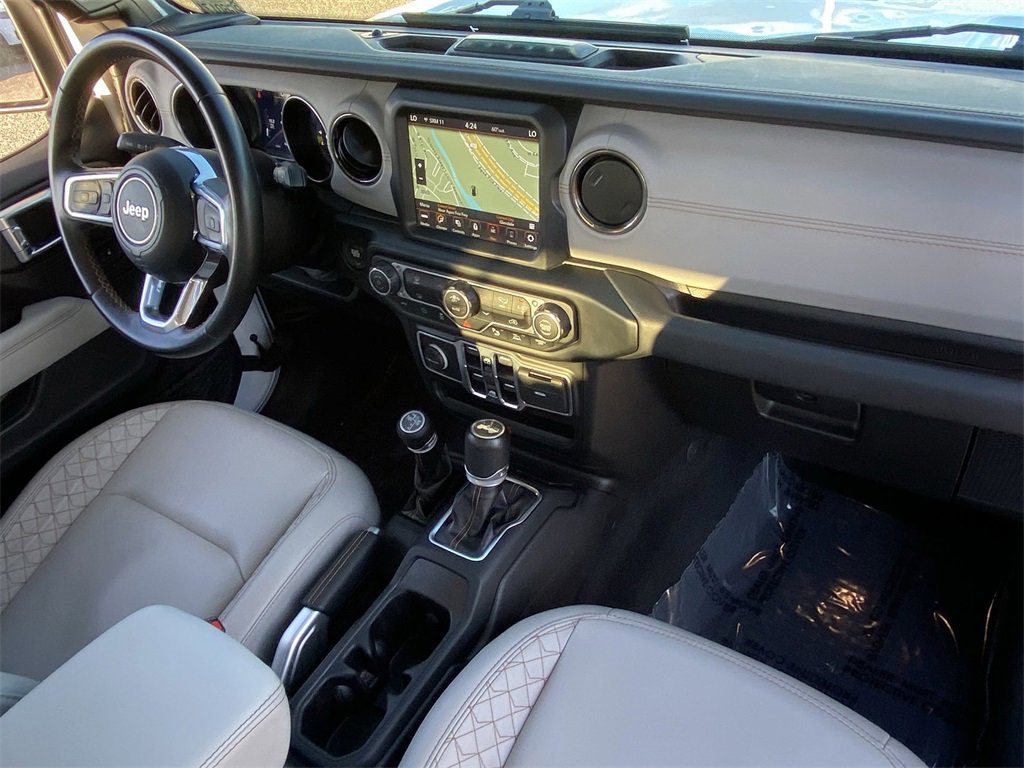 Used 2022 Jeep Wrangler Unlimited Sahara image 22
