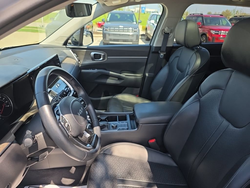 Used 2023 Kia Sorento S w/ Panoramic Sunroof Package AWD/4WD image 18
