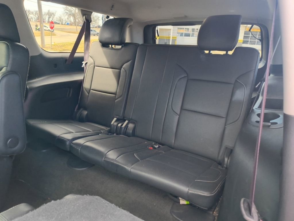 Used 2017 GMC Yukon XL SLT w/ Open Road Package image 12