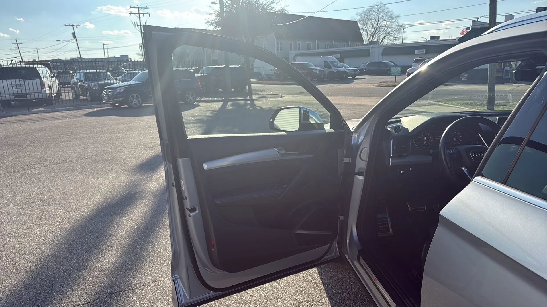 Used 2018 Audi SQ5 Prestige w/ Prestige Package AWD/4WD image 6