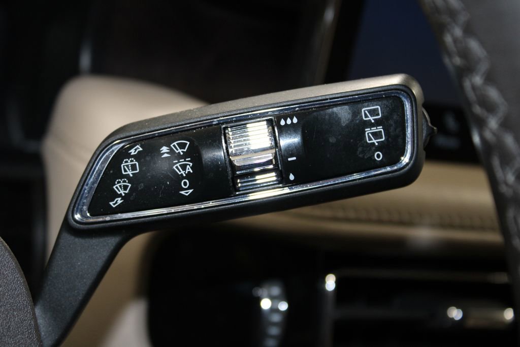 Used 2022 Lincoln Nautilus Reserve w/ Equipment Group 201A image 40