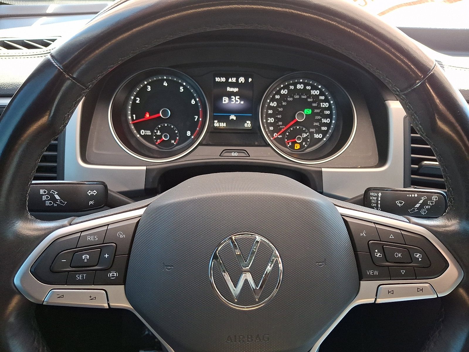 Used 2020 Volkswagen Atlas Cross Sport SE w/ Towing Package image 18